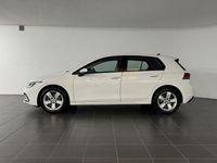 Usata VW Golf VIII Life 131 CV (96 kW) 2021 Bianco Utilitaria