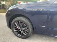 usata Maserati GranSport Levante 3.0 V6Nerissimo 250cv auto