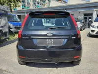 Usata Ford Fiesta Ambiente 68 CV (50 kW) 2005 Nero Utilitaria