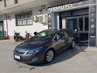 Usata Opel Astra Cosmo 125 CV (91 kW) 2011 Grigio Station wagon