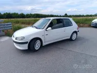 Usata Peugeot 106 Sport 75 CV (55 kW) 2000 Bianco Utilitaria