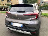 Usata Renault Captur Zen 101 CV (74 kW) 2020 Grigio SUV