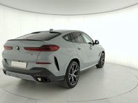 Usado BMW X6 M Sport 298 HP (219 kW) 2024 Cinzento SUV