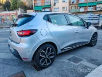 Usata Renault Clio V 90 CV (66 kW) 2019 Grigio Berlina