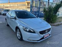 Usata Volvo V40 115 CV (84 kW) 2013 Grigio Station wagon