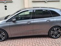 Usata Mercedes B200 150 CV (110 kW) 2020 Grigio Monovolume