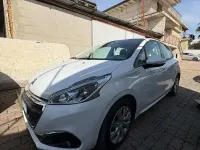 Begagnad Peugeot 208 102 HK (75 kW) 2019 Vit Halvkombi