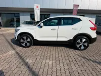 Usata Volvo XC40 129 CV (94 kW) 2022 Bianco SUV