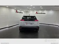 Usata Peugeot 2008 Allure 101 CV (74 kW) 2025 Bianco SUV