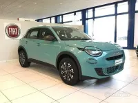 Nouvelle Fiat 600 110 ch (80 kW) 2026 Bleue SUV