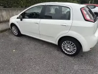 Usata Fiat Grande Punto 75 CV (55 kW) 2013 Bianco Utilitaria