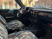 Usata Lada niva 80 CV (58 kW) 2005 Verde SUV