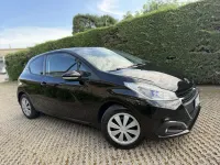 Usata Peugeot 208 Allure 82 CV (60 kW) 2017 Other Utilitaria