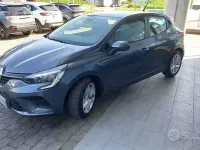 Usata Renault Clio V Business 91 CV (66 kW) 2022 Grigio Berlina