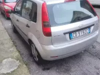 Usata Ford Fiesta Ghia 68 CV (50 kW) 2002 Utilitaria