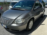 Usata Chrysler Voyager 150 CV (110 kW) 2008 Grigio Monovolume