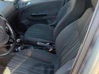 Usata Opel Corsa 85 CV (62 kW) 2010 Grigio Utilitaria