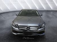 Usata Mercedes E220 Business 194 CV (142 kW) 2019 Grigio scuro Berlina
