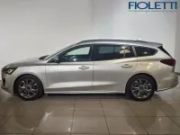 Usata Ford Focus ST-Line 125 CV (91 kW) 2023 Grigio moondust (metallizzato) Station wagon