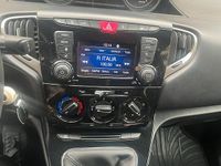 Usata Lancia Ypsilon Gold 69 CV (50 kW) 2017 Bianco Utilitaria