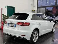 Usado Audi A3 Ambiente 116 CV (85 kW) 2018 Blanco Berlina