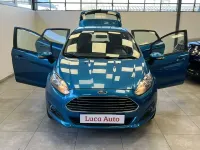 Usata Ford Fiesta 75 CV (55 kW) 2015 Azzurro Utilitaria