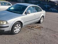 Usata VW Passat 130 CV (95 kW) 2005 Grigio Berlina