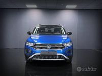 Usata VW T-Roc Life 110 CV (80 kW) 2022 Blu SUV
