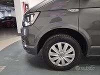 Usata VW T6 Trendline 150 CV (110 kW) 2017 Grigio Furgone