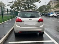 Usata Kia Venga 116 CV (85 kW) 2010 Bianco Utilitaria