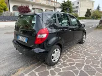 Usata Mercedes A180 Elegance 82 CV (60 kW) 2010 Nero Berlina