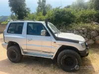 Usata Mitsubishi Pajero Top 125 CV (91 kW) 1997 Grigio SUV