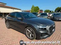 Usata Audi Q8 286 CV (210 kW) 2018 Grigio SUV