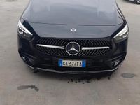 Usata Mercedes B200 150 CV (110 kW) 2020 Nero Monovolume