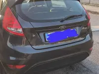 Usata Ford Fiesta 75 CV (55 kW) 2010 Grigio Berlina
