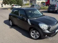 Usata Mini Cooper D 111 CV (81 kW) 2016 Nero Utilitaria