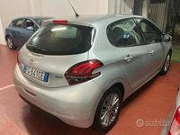 Usata Peugeot 208 Allure 82 CV (60 kW) 2016 Grigio Utilitaria
