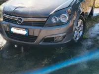 Usata Opel Astra 101 CV (74 kW) 2005 Grigio Utilitaria