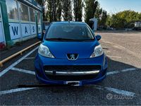 Usata Peugeot 107 68 CV (50 kW) 2010 Blu Utilitaria