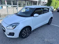 Usata Suzuki Swift 83 CV (61 kW) 2023 Bianco Utilitaria