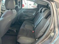 Usado Lancia Ypsilon 69 HP (50 kW) 2014 Cinzento Citadino
