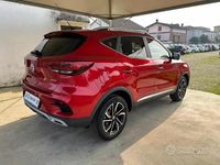 Usata MG ZS Luxury 111 CV (81 kW) 2022 Rosso SUV