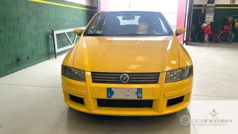 Usata Fiat Stilo Abarth 170 CV (125 kW) 2001 Giallo Berlina