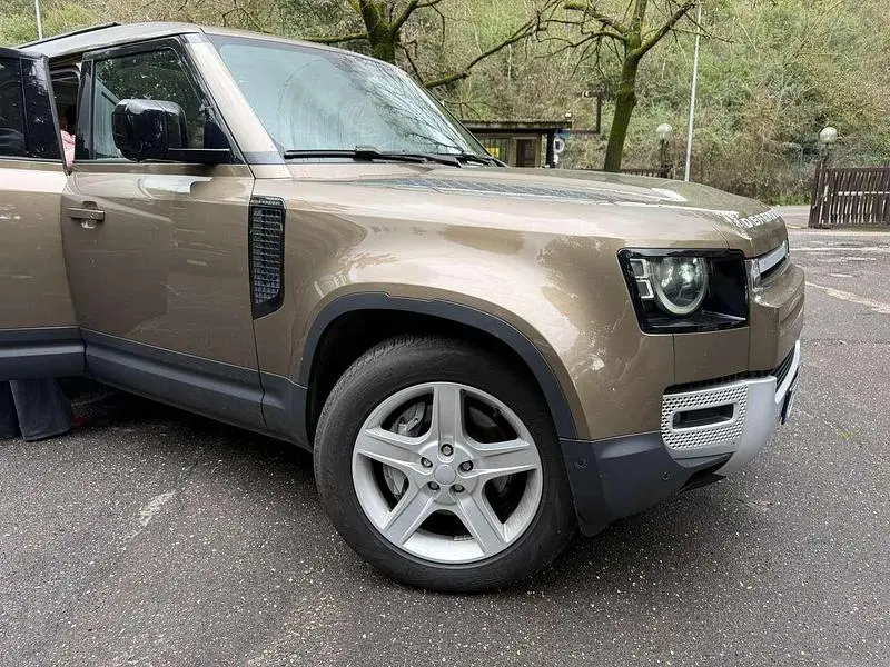 Occasion Land Rover Defender HSE Dynamic 249 ch (183 kW) 2022 Marron SUV