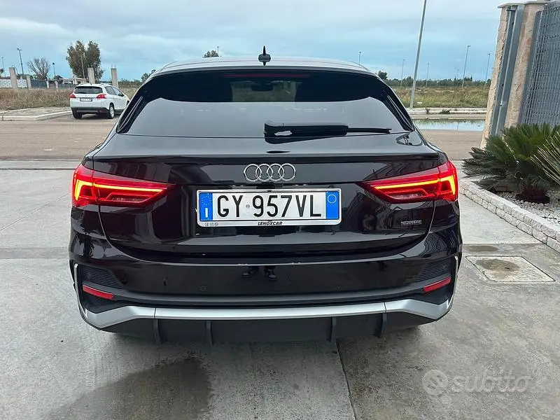 Begagnad Audi Q3 S-Line 200 HK (147 kW) 2021 Svart SUV