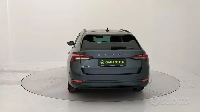 Occasion Skoda Octavia Executive 116 ch (85 kW) 2022 Gris Break