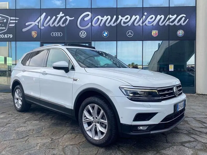 Begagnad VW Tiguan Allspace 150 HK (110 kW) 2020 Vit SUV