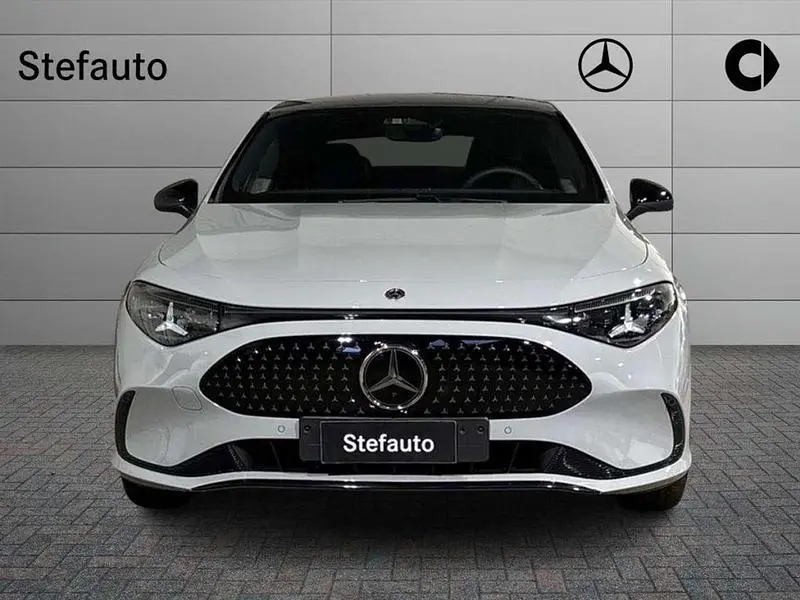Neu Mercedes CLA 250+ Premium 94 kW (129 PS) 2026 Grau Limousine
