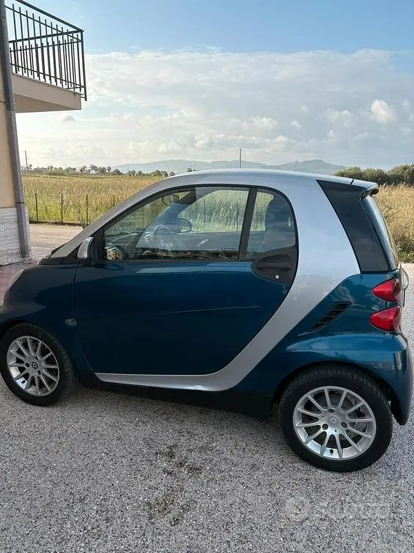 Begagnad Smart ForTwo Coupé 71 HK (52 kW) 2010 Blå Sportkupé
