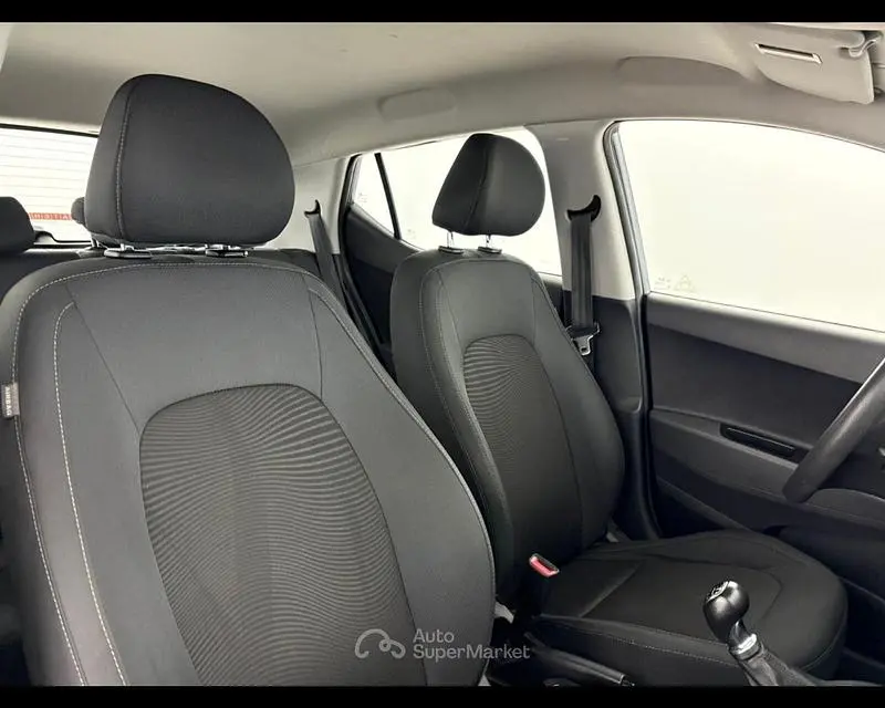 Begagnad Hyundai i10 67 HK (49 kW) 2019 Halvkombi